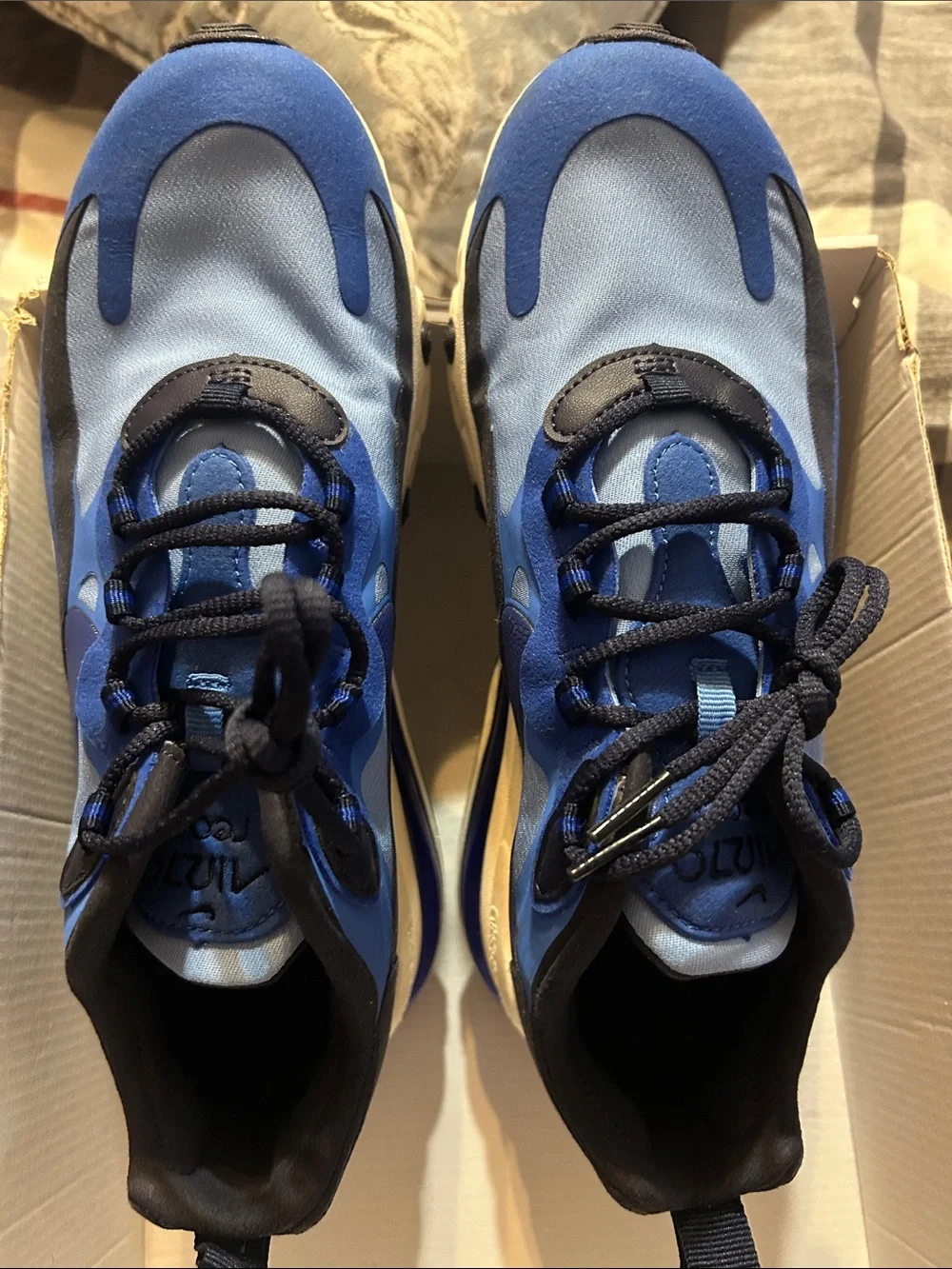 Nike Kids Blue and Light Blue Sneakers